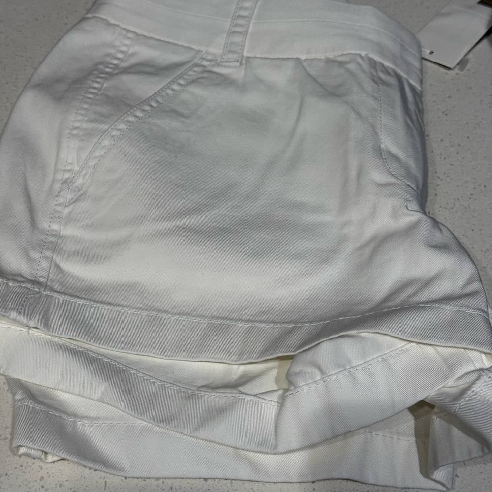 NWT J. Crew women’s White Shorts size 4  (3 inch inseam) - Picture 9 of 11